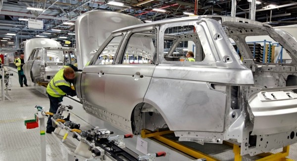Льём солярку в BMW X7, Mercedes-Benz GLS и Range Rover Льём солярку в BMW X7, Mercedes-Benz GLS и Range Rover