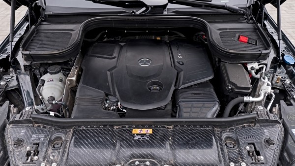 Льём солярку в BMW X7, Mercedes-Benz GLS и Range Rover Льём солярку в BMW X7, Mercedes-Benz GLS и Range Rover