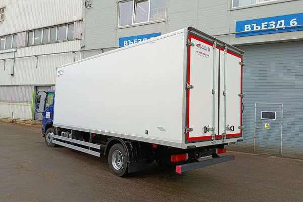 Чуть трясет, но очень радует: тест-драйв Sollers TR80