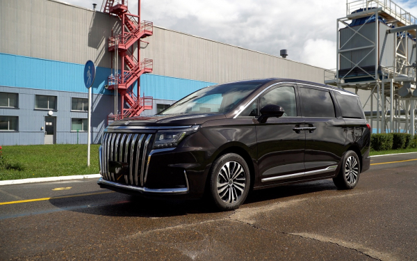 
            Российский авторынок накрыла вторая волна подорожания. Модели и цены
        