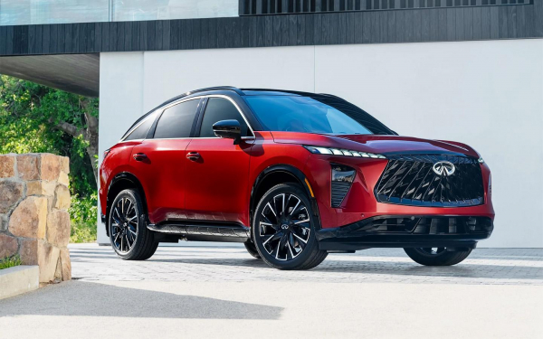 
            Новый Infiniti FX, самая дорогая Vesta и экспортная Volga. Итоги недели
        