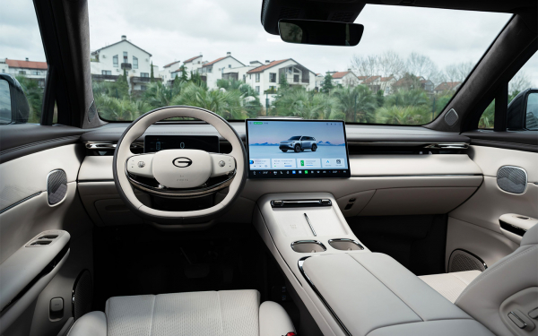 Первый тест нового кроссовера GAC S7. При чем тут Land Rover и Lada Vesta
Первый тест нового кроссовера GAC S7. При чем тут Land Rover и Lada Vesta
