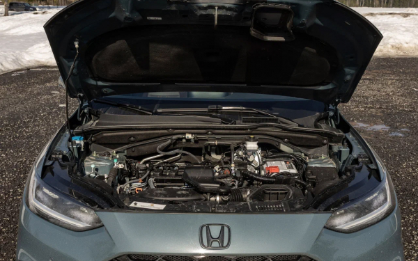 
            Уроки физкультуры. Мы испытали новый кроссовер Honda ZR-V
        