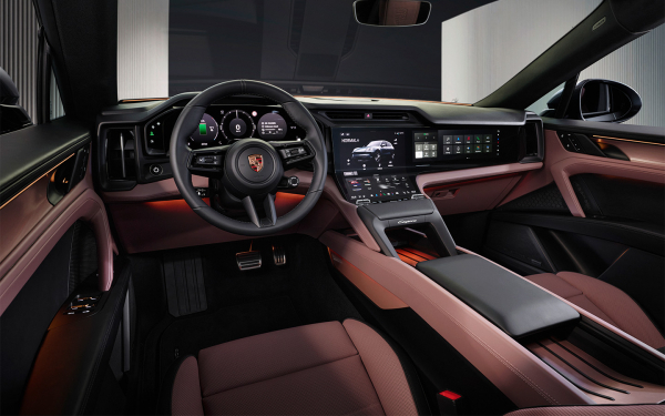 
            Под звук фена для волос. Первый тест нового Porsche Cayenne Turbo
        