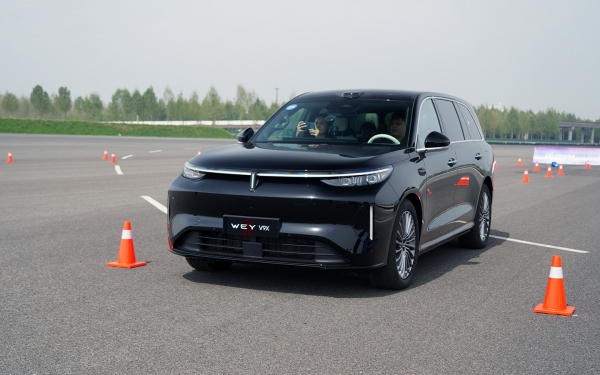 Ему не нужен водитель. Мы поездили на кроссовере Wey V9X до старта продаж
Ему не нужен водитель. Мы поездили на кроссовере Wey V9X до старта продаж