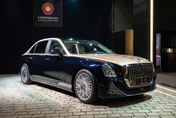 
            Каскад новинок, критика Ferrari Luce и Volga от ₽2,7 млн. Итоги недели
        