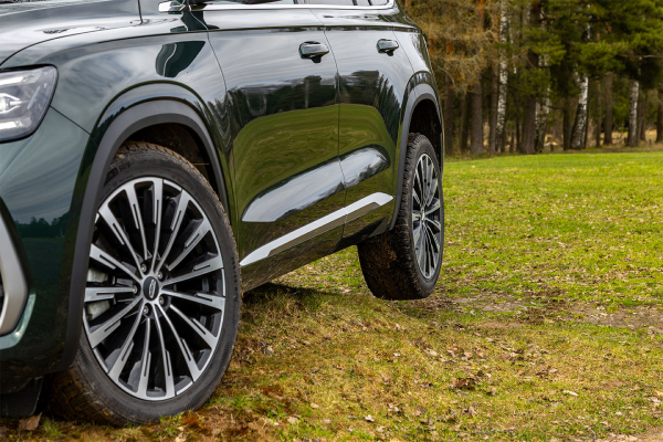 Кошачий массаж, бейби-джойстик, умная подвеска. Тест нового Geely Monjaro
Кошачий массаж, бейби-джойстик, умная подвеска. Тест нового Geely Monjaro