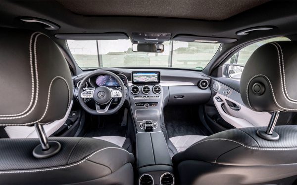 
            Такого Mercedes еще не делал. Самые уникальные фишки нового С-Class
        