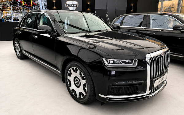 На ПМЭФ-2026 представили новые Volga, Lada и Aurus. Полный список премьер
На ПМЭФ-2026 представили новые Volga, Lada и Aurus. Полный список премьер