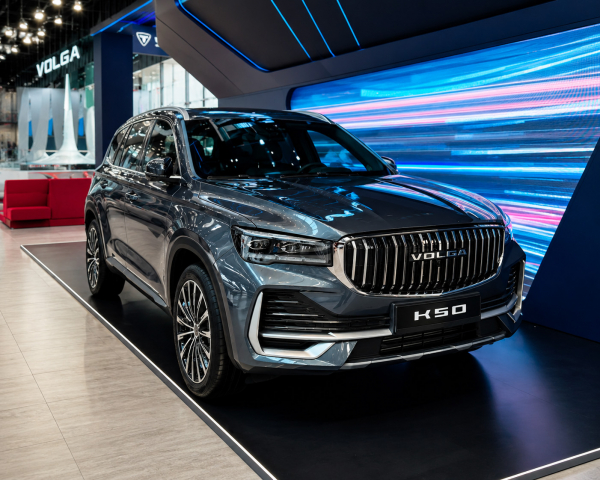 На ПМЭФ-2026 представили новые Volga, Lada и Aurus. Полный список премьер
На ПМЭФ-2026 представили новые Volga, Lada и Aurus. Полный список премьер