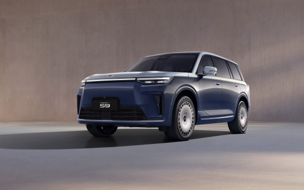 Новый российский бренд, гибридная Lada и самая быстрая Audi. Итоги недели
Новый российский бренд, гибридная Lada и самая быстрая Audi. Итоги недели
