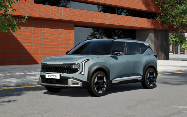Новый российский бренд, гибридная Lada и самая быстрая Audi. Итоги недели
Новый российский бренд, гибридная Lada и самая быстрая Audi. Итоги недели