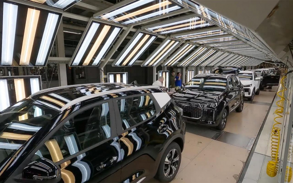 
            Как собирают кроссоверы Tenet на экс-заводе VW в России. Это надо видеть
        