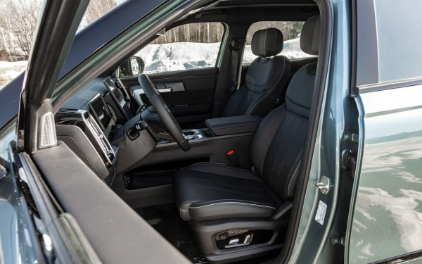 
            Land Rover &laquo;на минималках&raquo;. Считаем изменения в обновленном Jaecoo J7
        