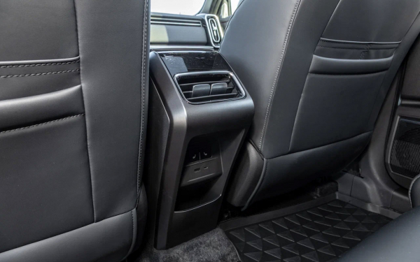 
            Land Rover &laquo;на минималках&raquo;. Считаем изменения в обновленном Jaecoo J7
        