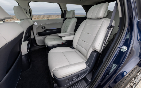 Монолит на колесах. Любопытные факты о новом Hyundai Palisade
Монолит на колесах. Любопытные факты о новом Hyundai Palisade